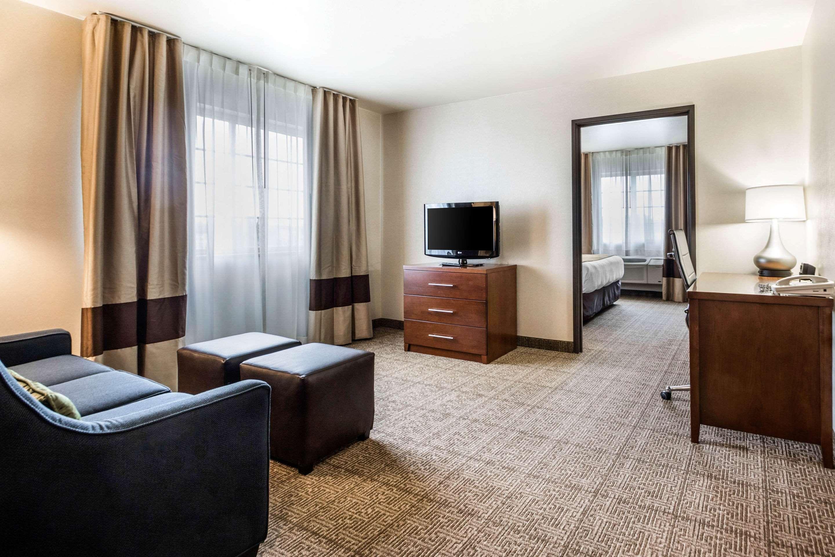 Comfort Suites At Par 4 Resort Waupaca Exteriör bild