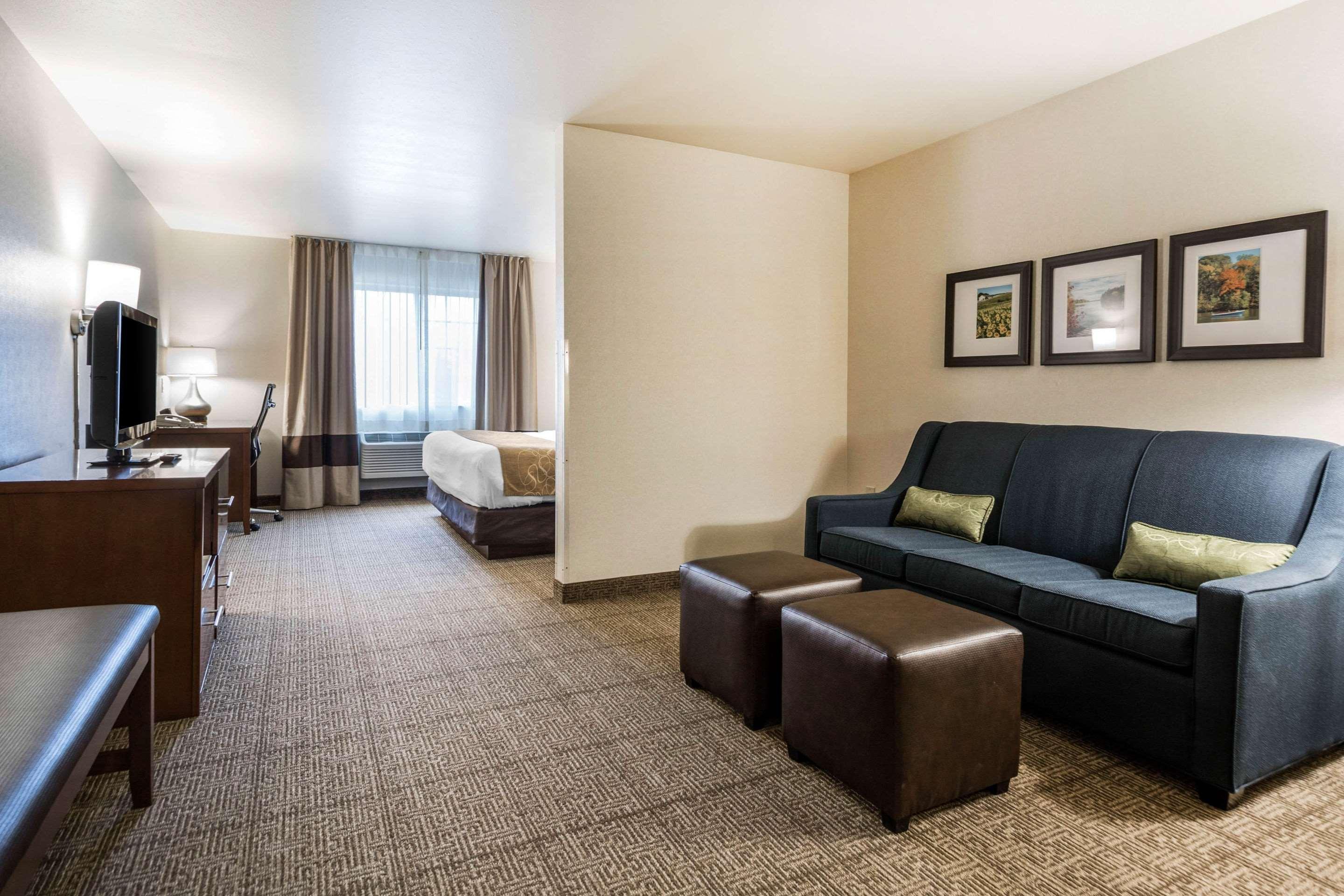 Comfort Suites At Par 4 Resort Waupaca Exteriör bild